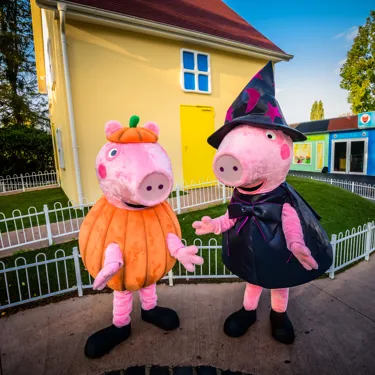 Heide Park Resort Halloween Peppa Pig Meet And Greet