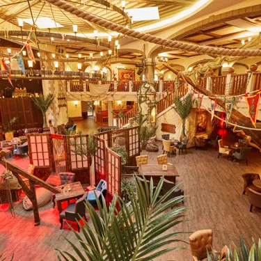 Heide Park Abenteuerhotel Captain Hook Bar 002 (1)