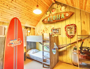 Innenraum der Aloha Hütte - günstige Urlaubsziele & Urlaub mit Kindern