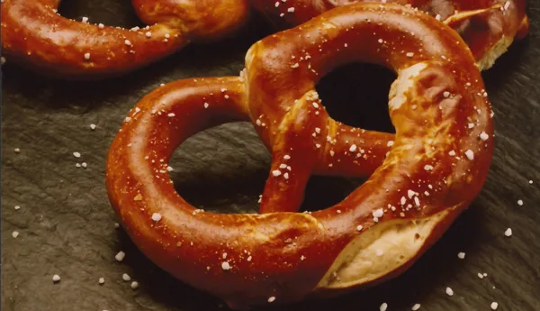 Heide Park Resort Biergarten Rafting Brezel