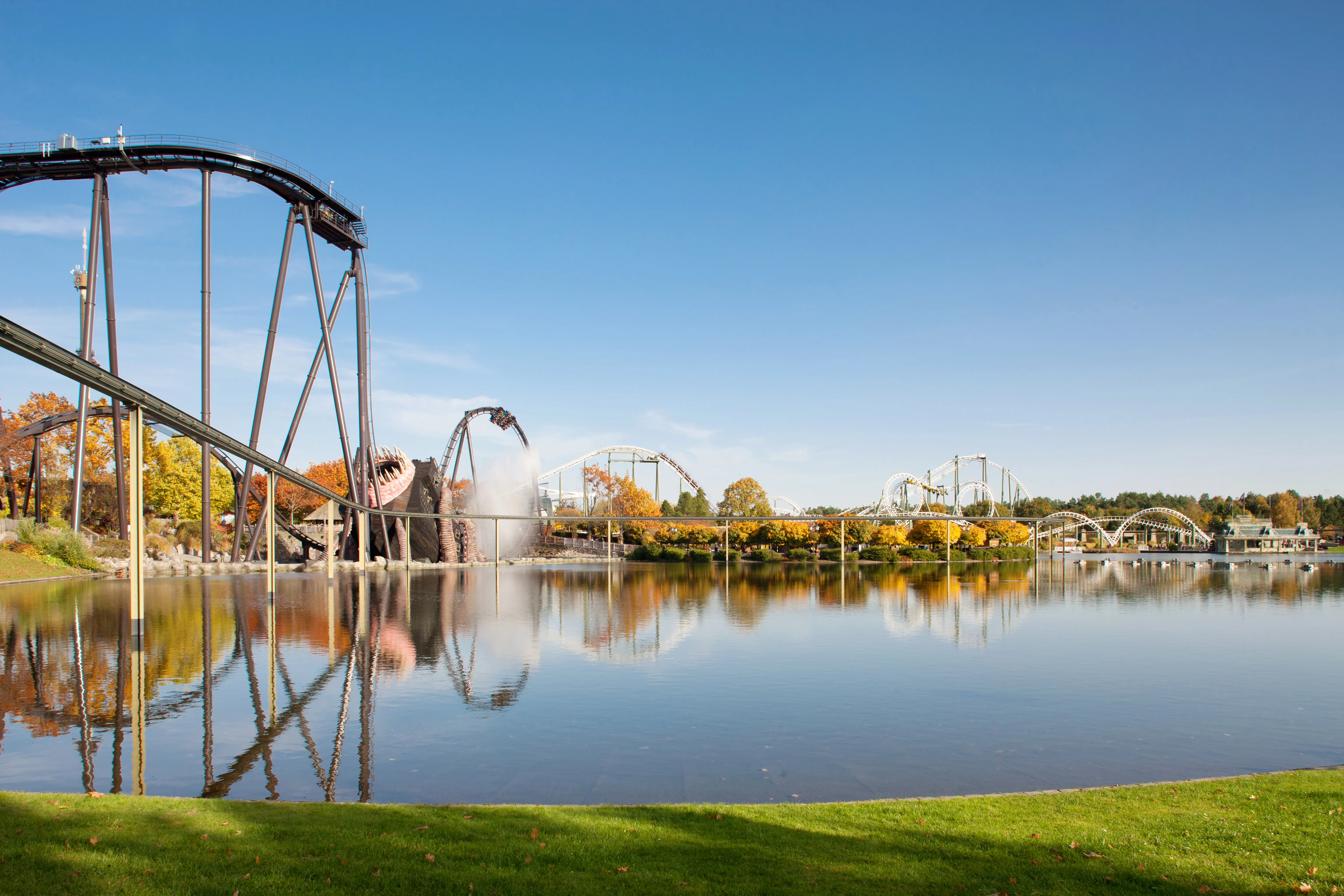 Heide Park Resort Seeblick 002 Herbst