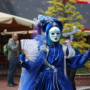 Carnival Show Parade (79)