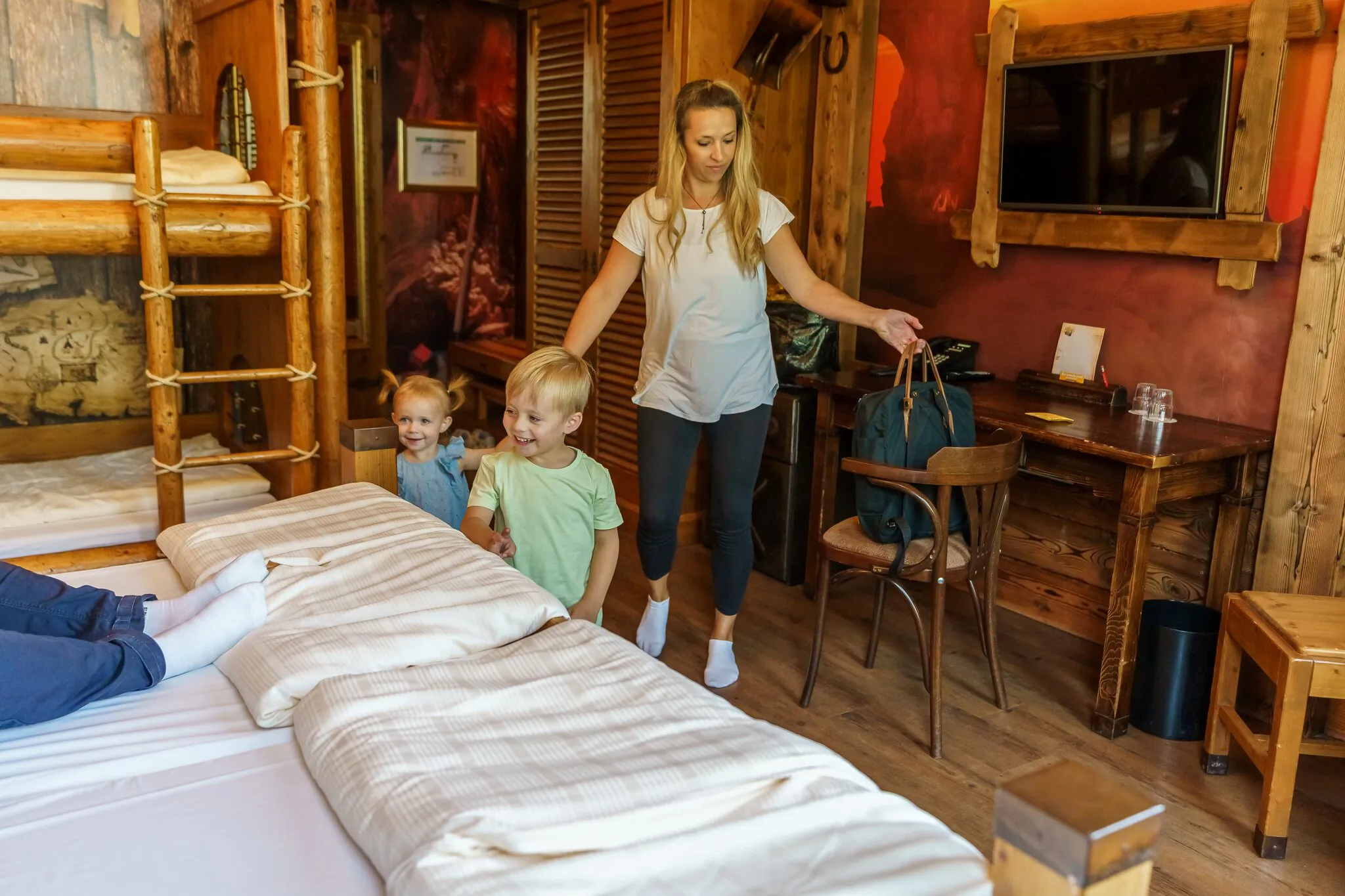 Family themed hotel room, save with black friday sale