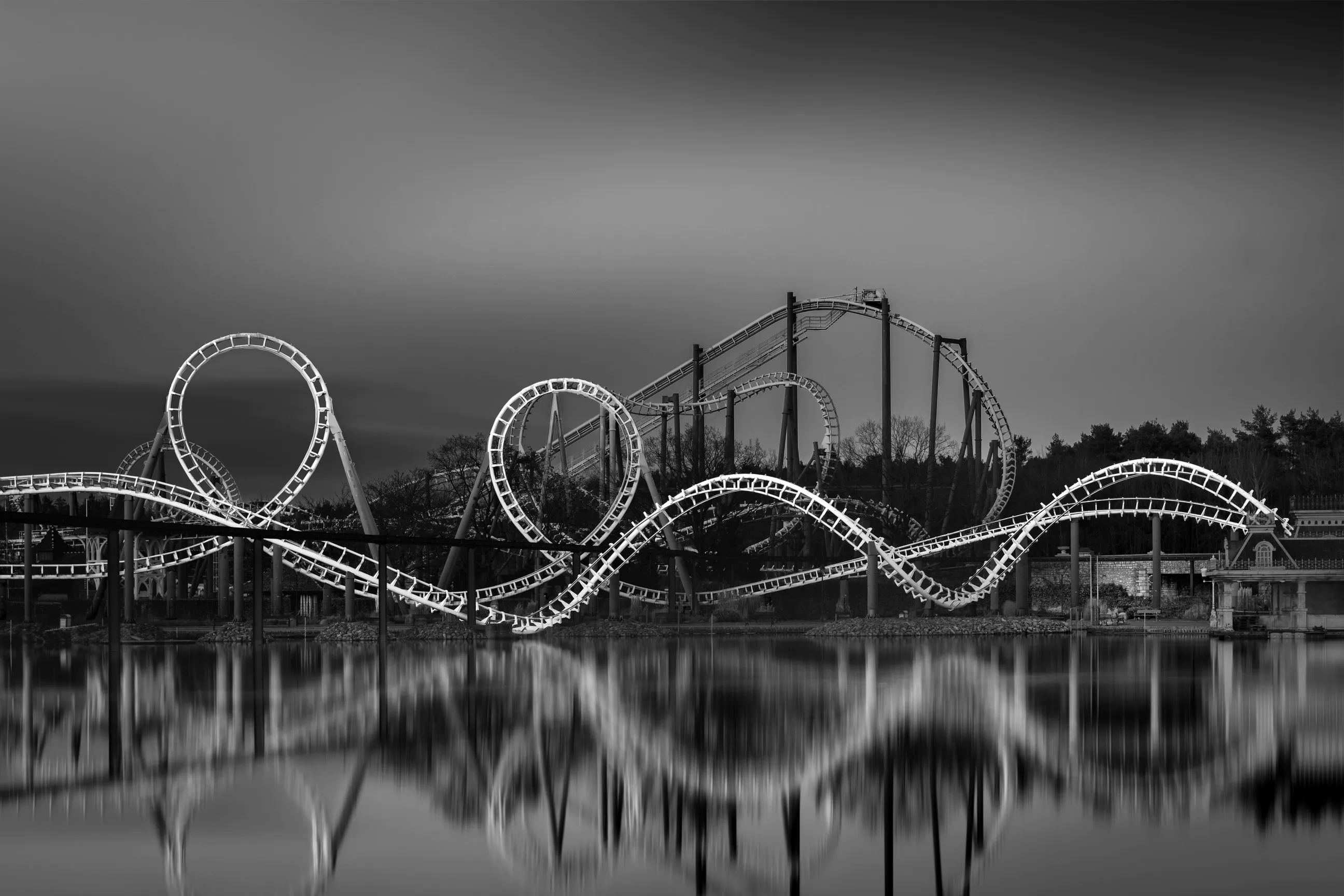 Heidepark Fine Art Big Loop Over The Lake 16 2 2