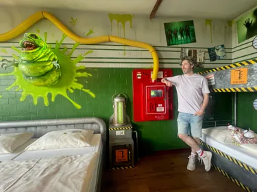 Jason Reitmann Hotel